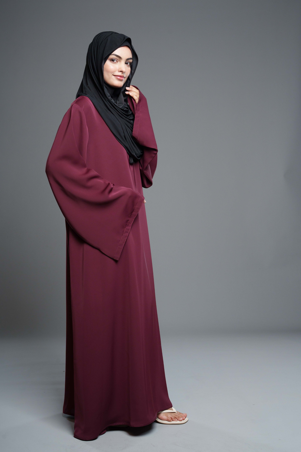 Noor Abaya – Bordeaux