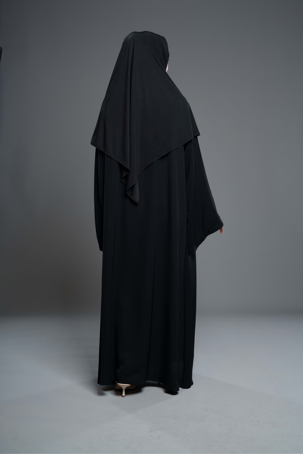 Noor Abaya – Sort