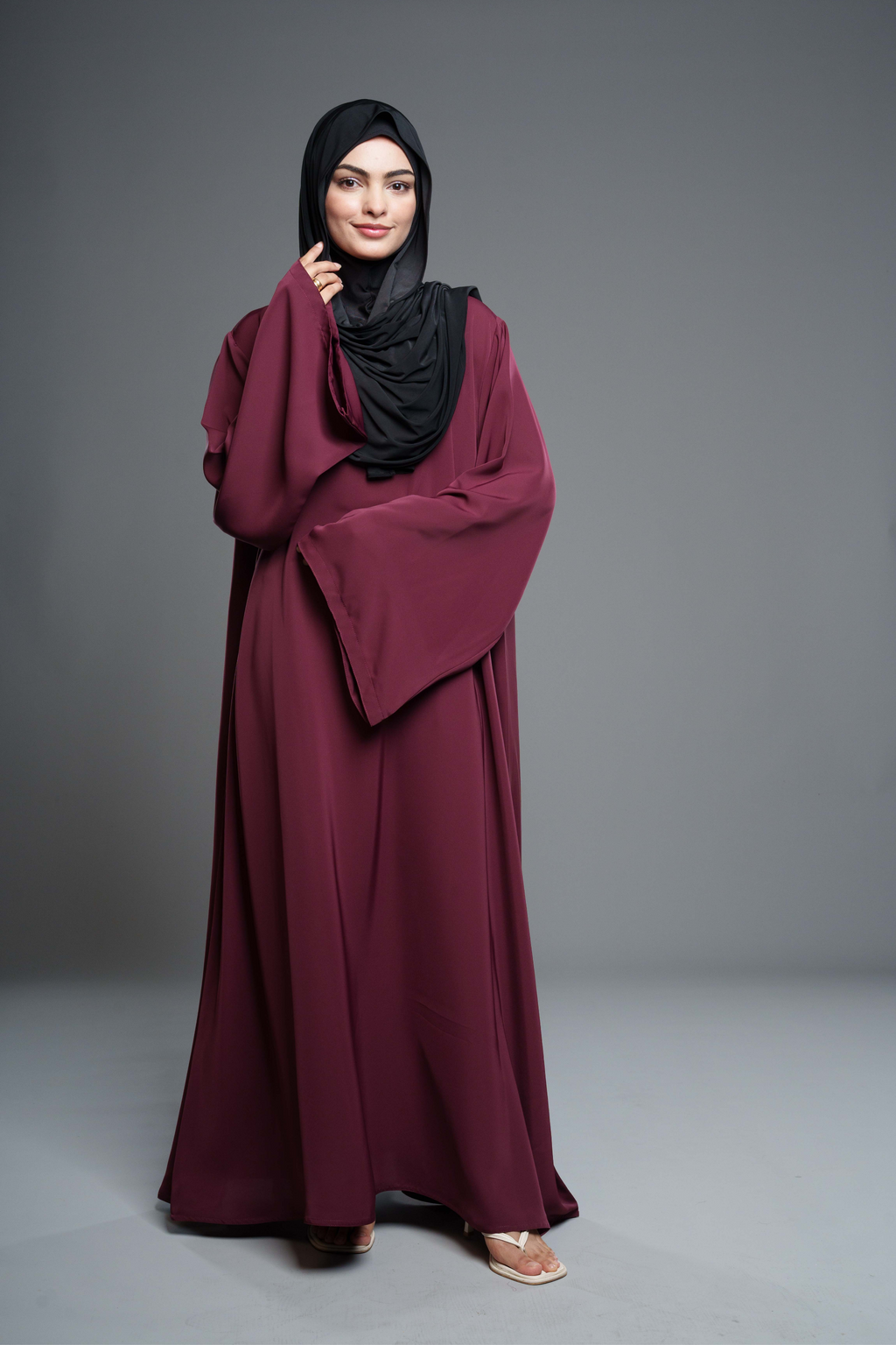 Noor Abaya – Bordeaux