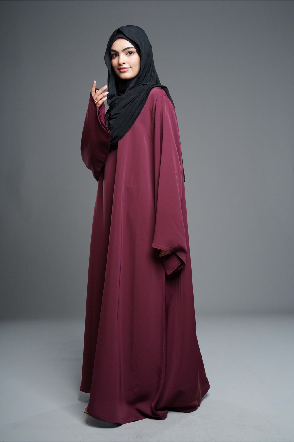 Noor Abaya – Bordeaux