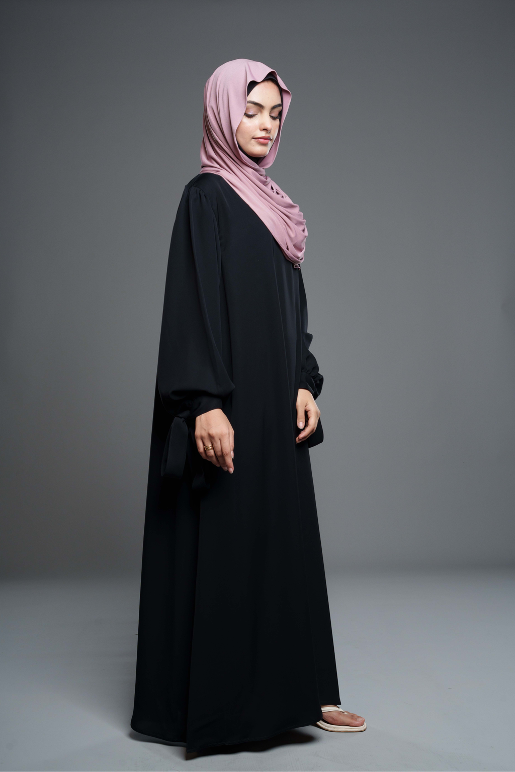 Aya Abaya – Sort