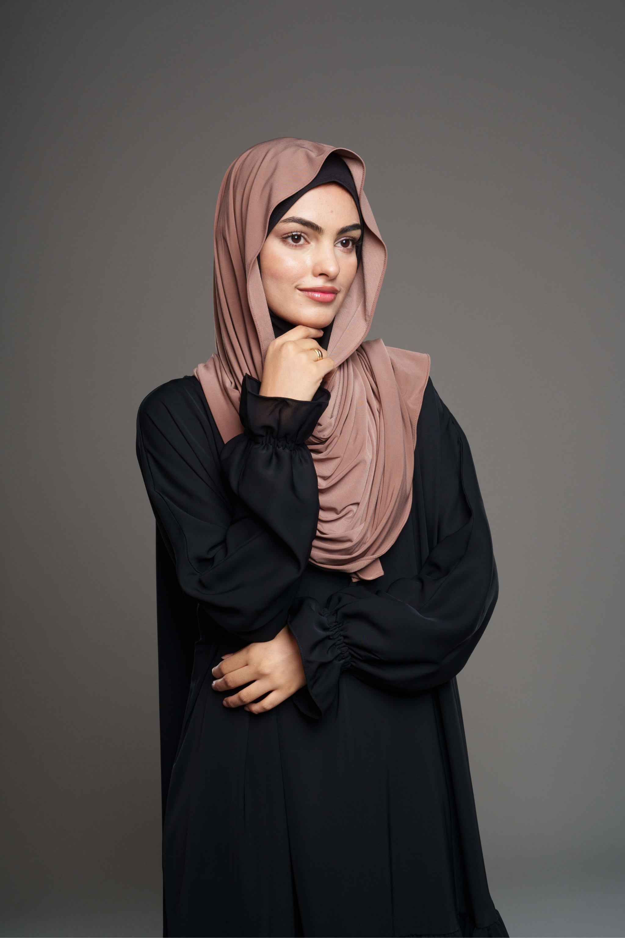Premium Jersey Hijab – Brun